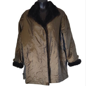 𝅺BEAUTIFUL Regent Park Iridescent Faux Mink Trimmed Coat EUC ❤️